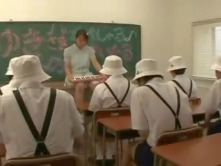 Japoniškas klasė malonumas klipas